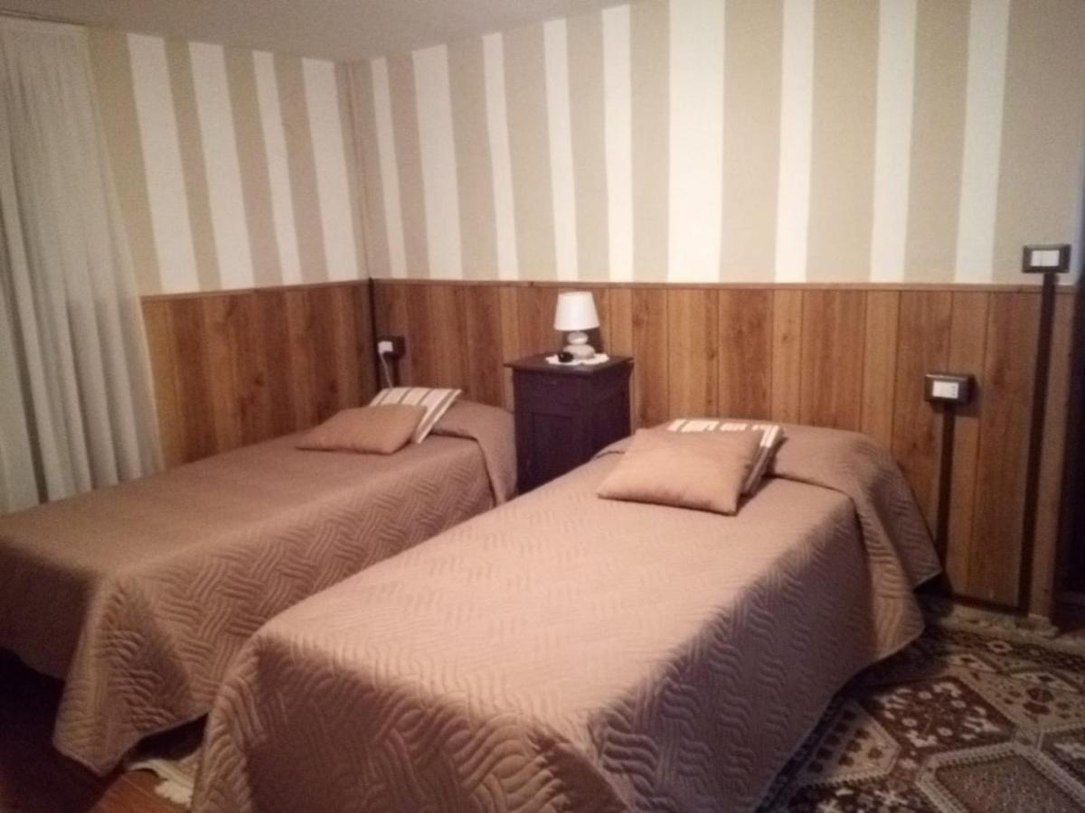 Casa Vacanza Pizzo Camino Calasca-Castiglione Buitenkant foto